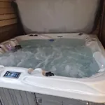 Luxe Boshuisje Met Privé Wellness&jacuzzi Op De Veluwe *