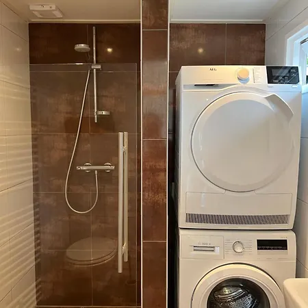 Luxe Boshuisje Met Privé Wellness&jacuzzi Op De Veluwe