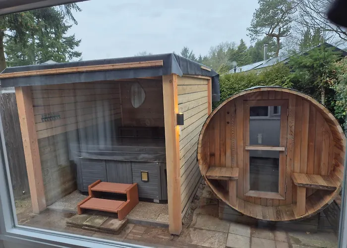 Luxe Boshuisje Met Prive Wellness & Jacuzzi Op De Veluwe Ermelo