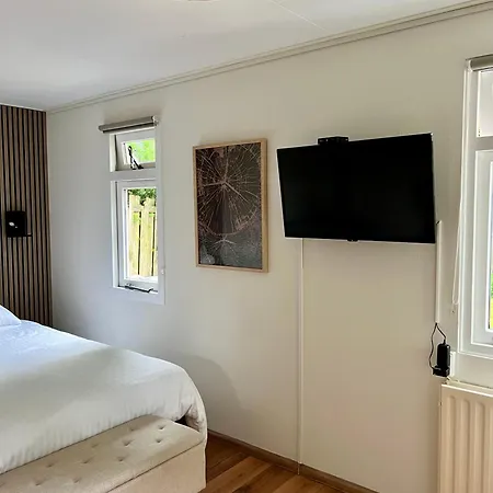Luxe Boshuisje Met Prive Wellness & Jacuzzi Op De Veluwe إرميلو
