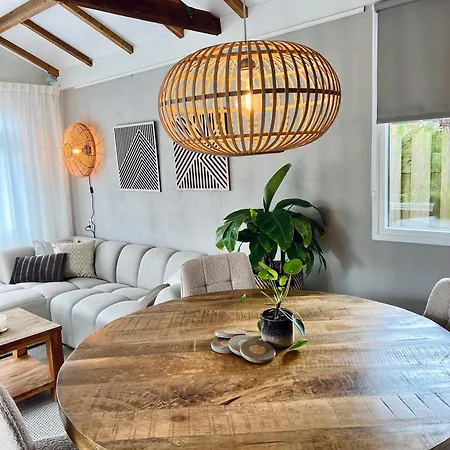 Luxe Boshuisje Met Prive Wellness & Jacuzzi Op De Veluwe شقة